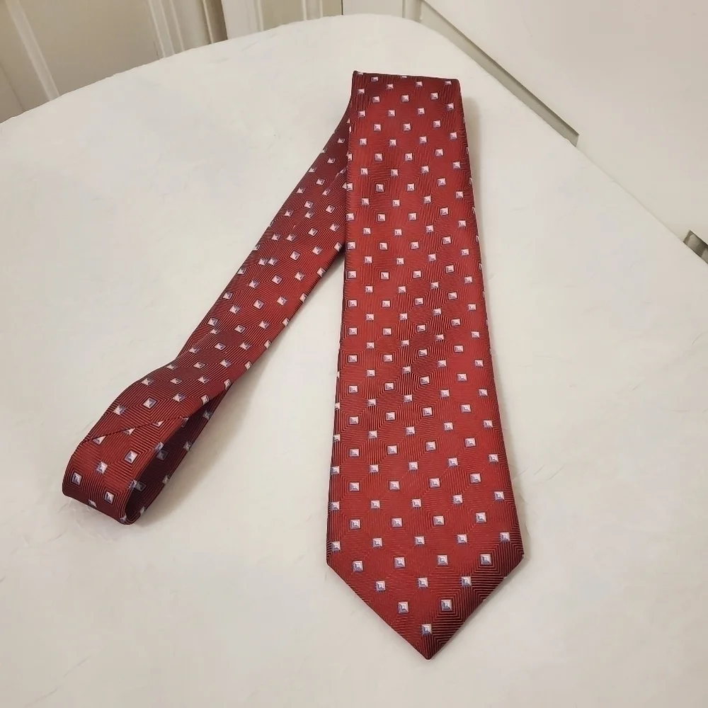Brooks Brothers Stain Resistent Framed Square Neck Tie Pure Silk